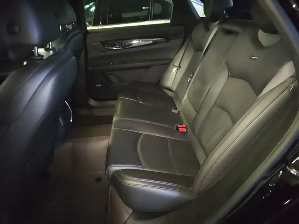 Cadillac CT6 2023 — фото 17