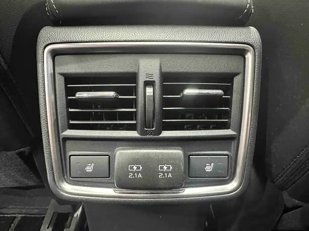 Subaru Forester 2022 — фото 15