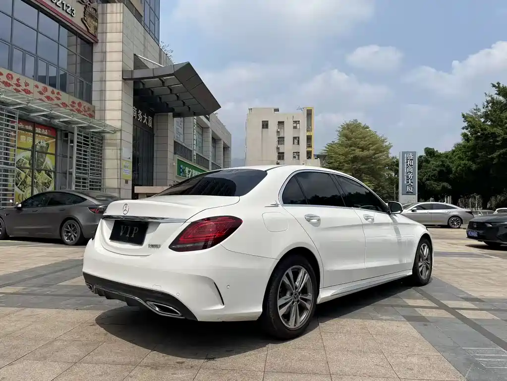 Mercedes-Benz C-Class 2020 — фото 12