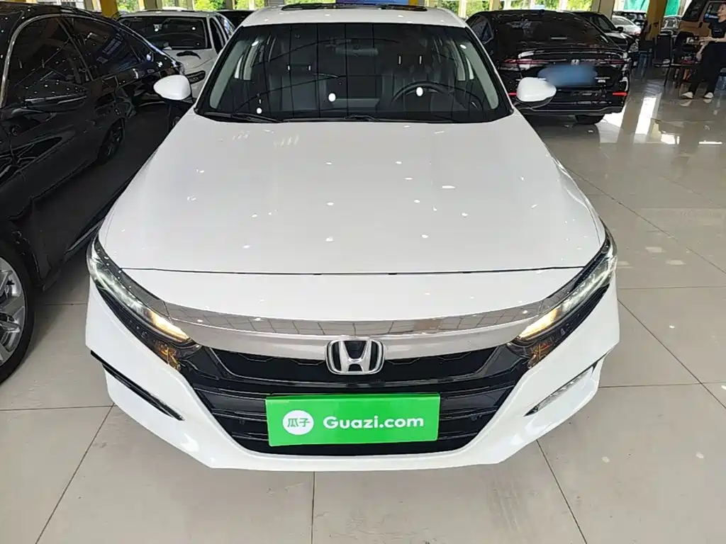 Honda Accord 2018 — фото 3