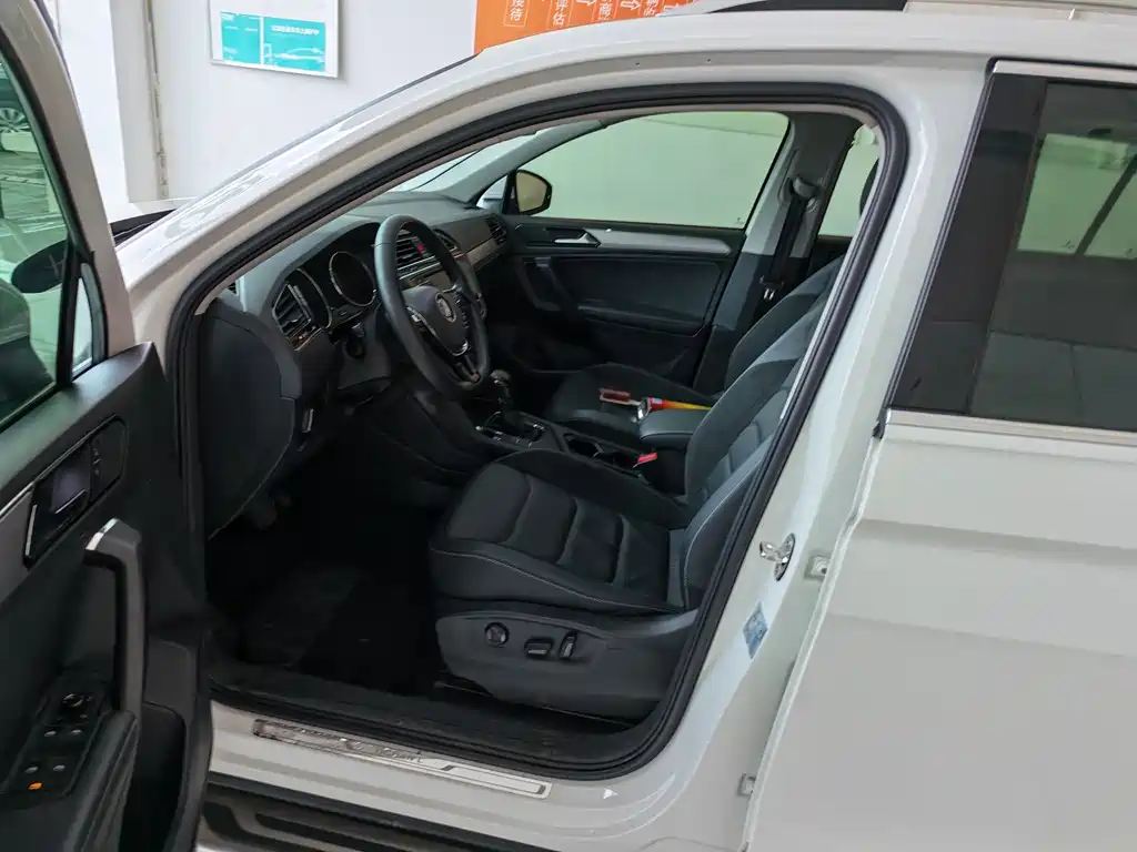 Volkswagen Tiguan L 2018 — фото 3