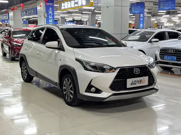 Toyota Yaris L 2022