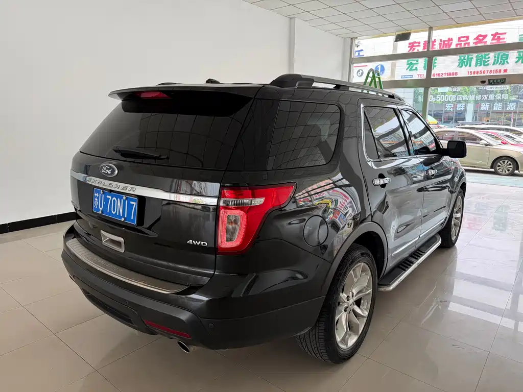 Ford Explorer 2015 — фото 16