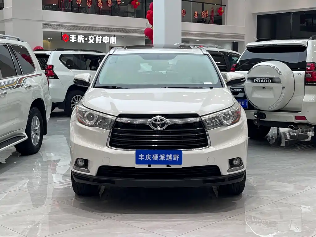 Toyota Highlander 2017 — фото 2