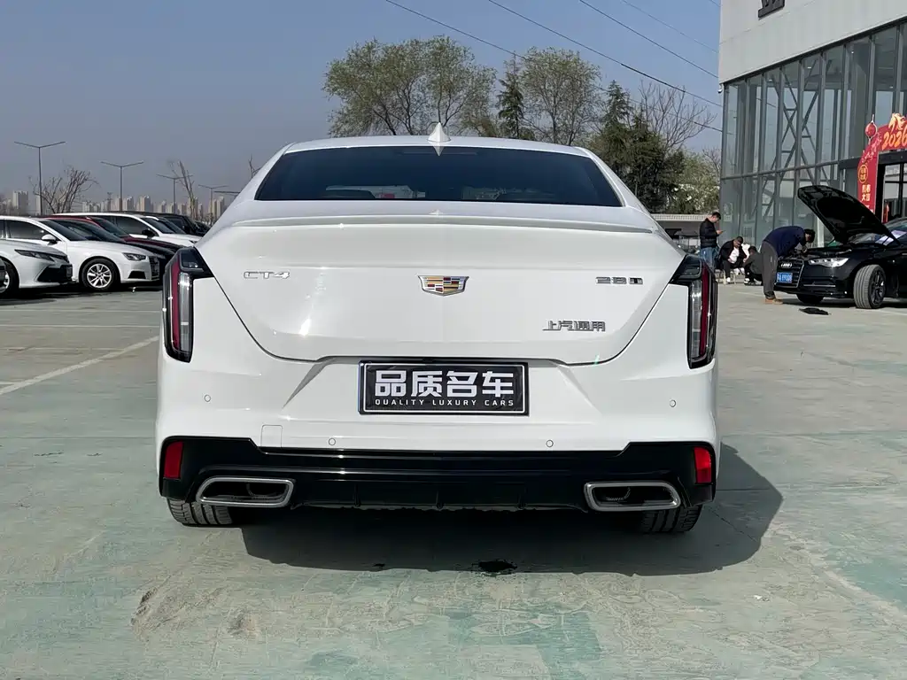 Cadillac CT4 2022 — фото 15