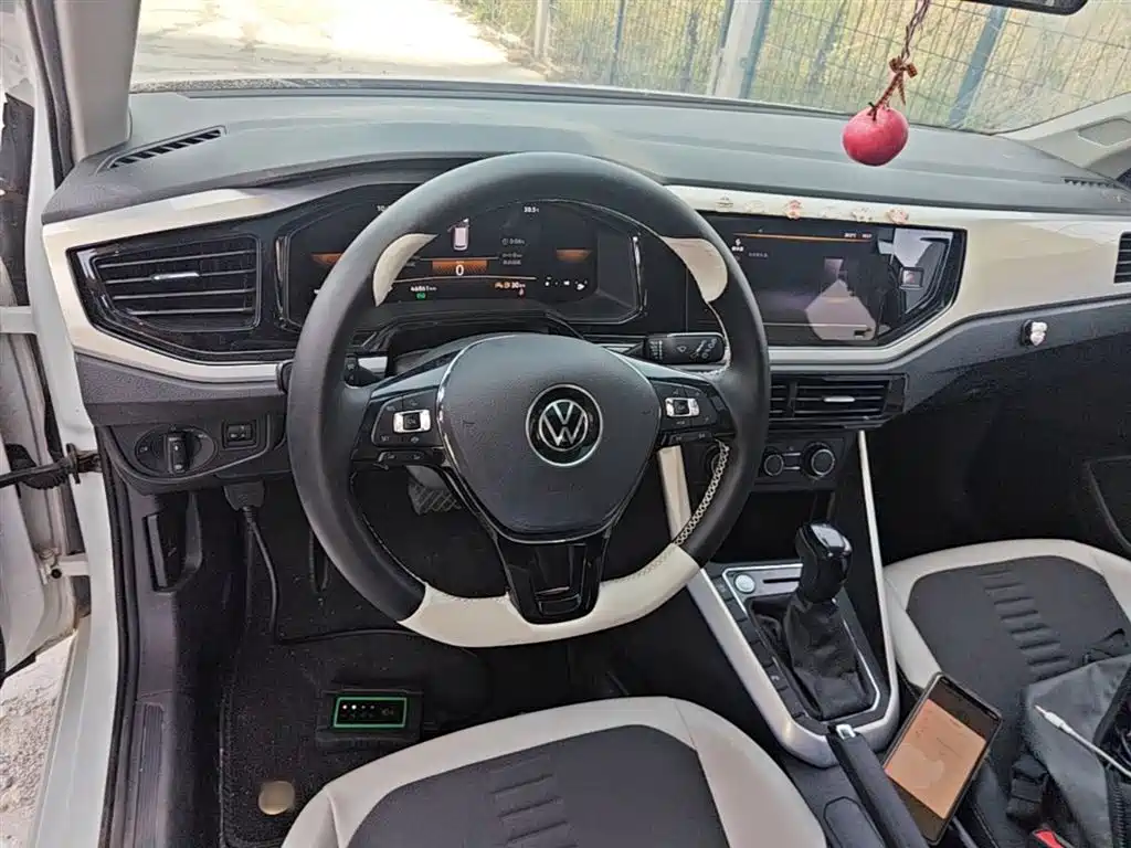 Volkswagen Polo 2023 — фото 11