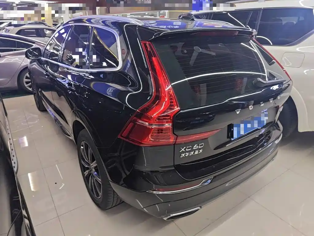 Volvo XC60 2018 — фото 5