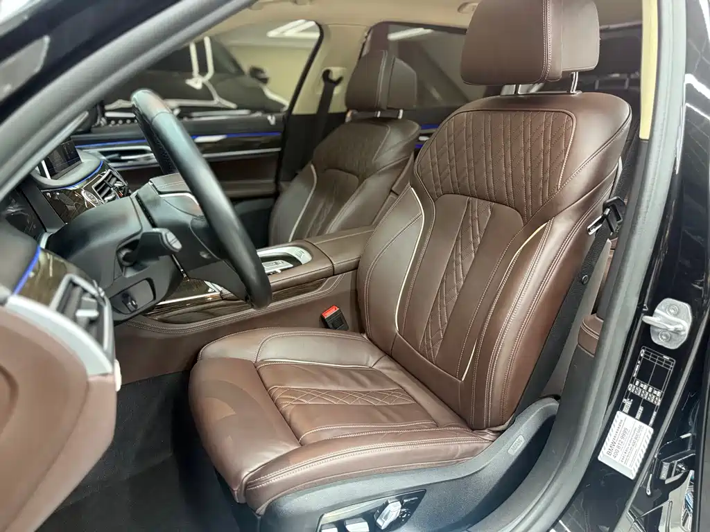 BMW 7 Series 2020 — фото 15