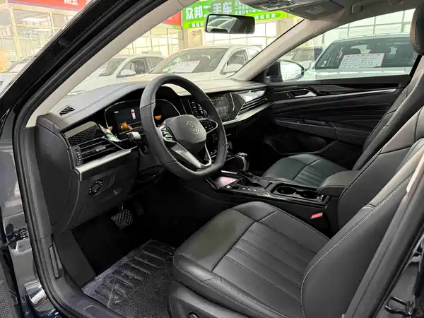 Volkswagen Passat 2022