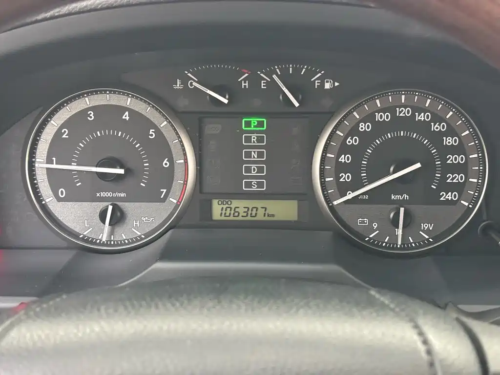 Toyota Land Cruiser 2018 — фото 13