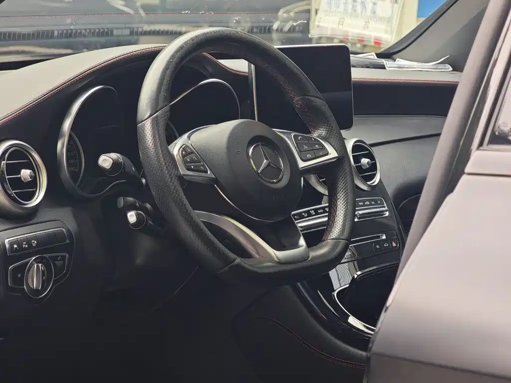 Mercedes-Benz GLC Coupe AMG 2017 — фото 8