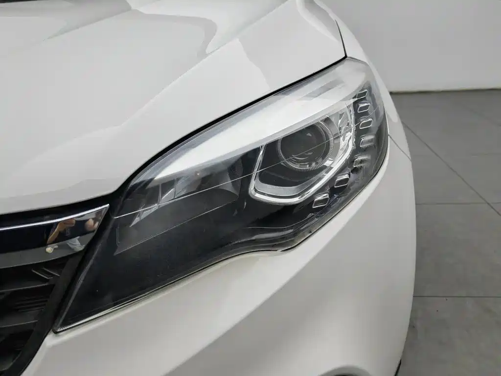 Leopaard CS10 2017