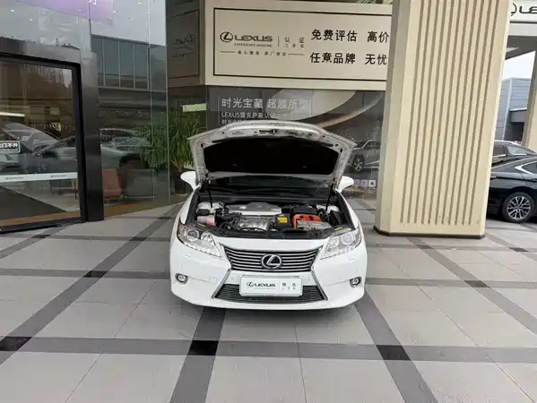 Lexus ES 2013