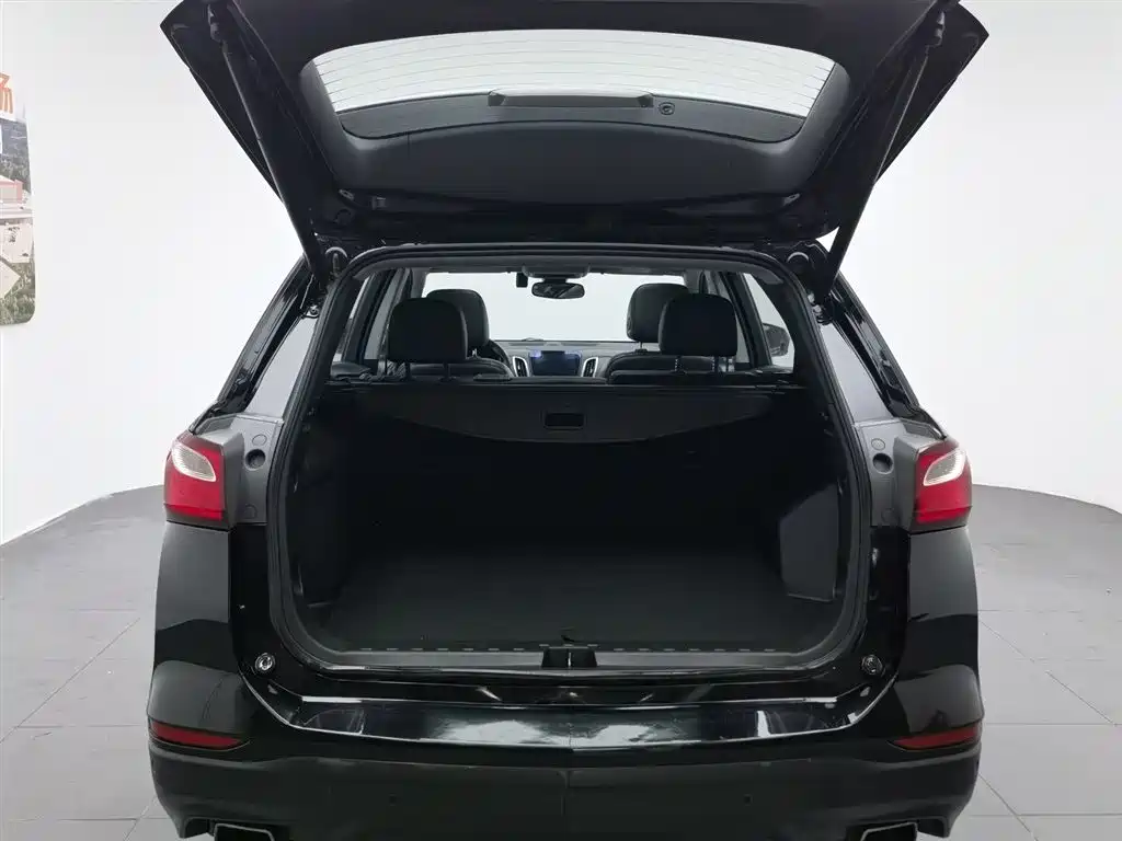 Chevrolet Equinox 2017 — фото 16