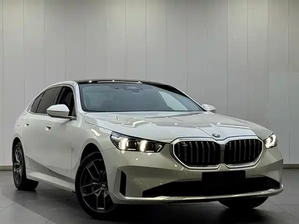BMW 5 Series 2024