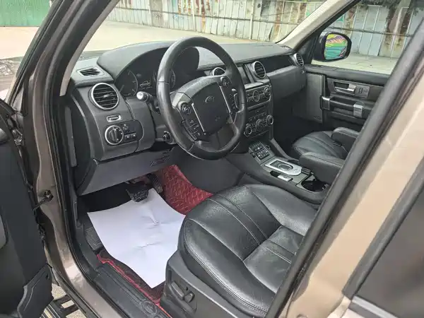 Land Rover Discovery 2014