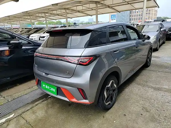 BYD Dolphin 2022