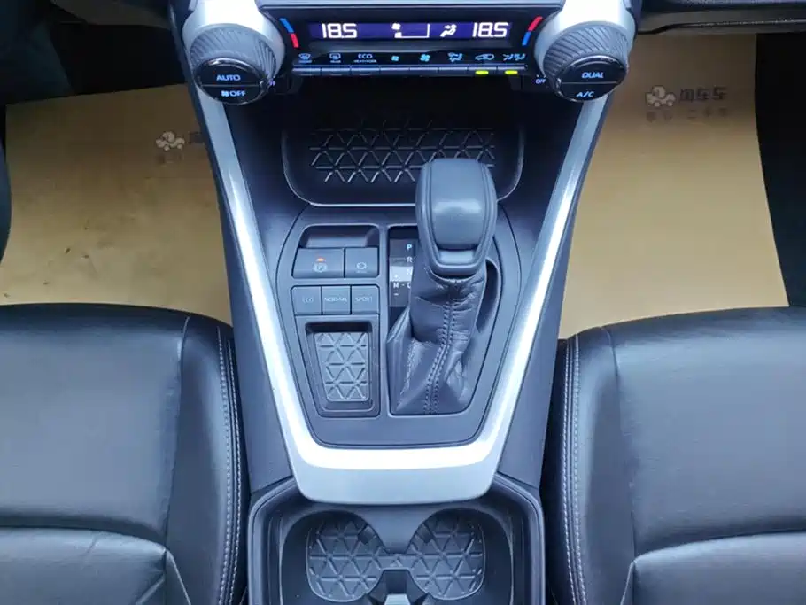 Toyota Wildlander 2020 — фото 15