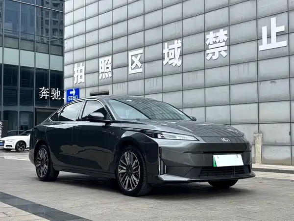 Changan Qiyuan A05 2024