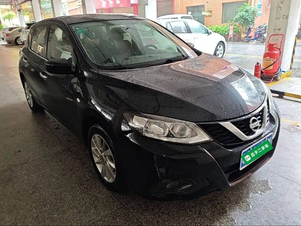 Nissan Tiida 2017 — фото 4