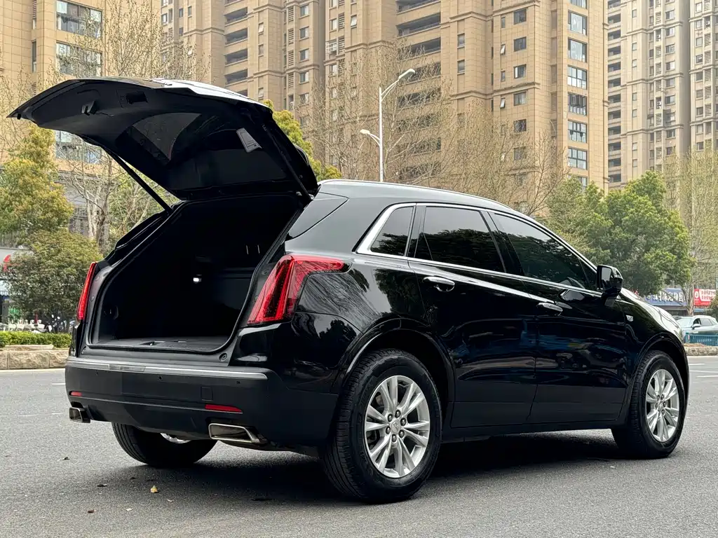Cadillac XT5 2018 — фото 6