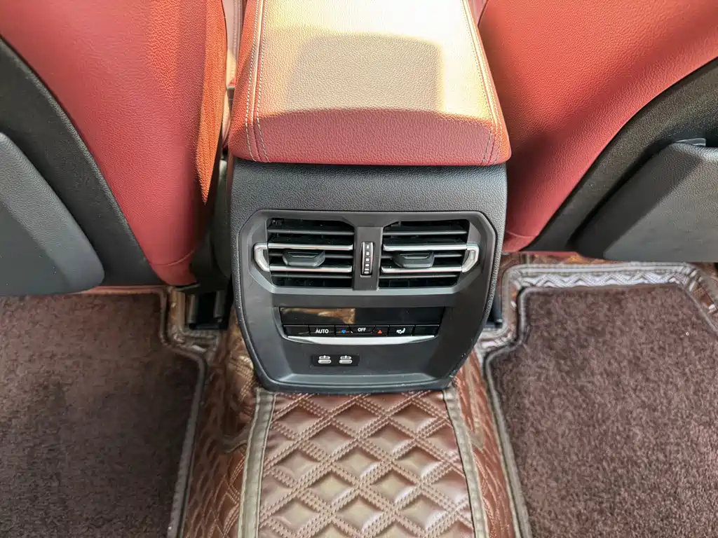 BMW 3 Series 2022 — фото 14