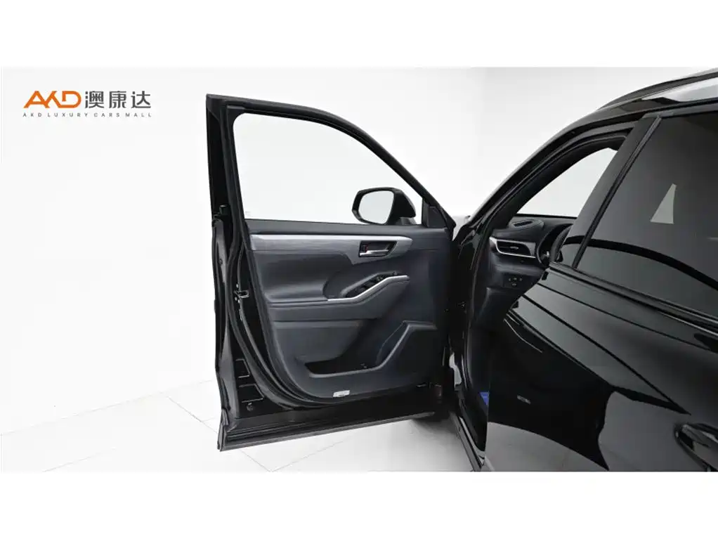 Toyota Crown Kluger 2026 — фото 10
