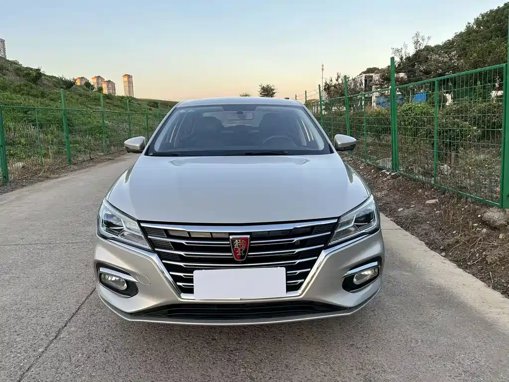 Roewe i5 2019