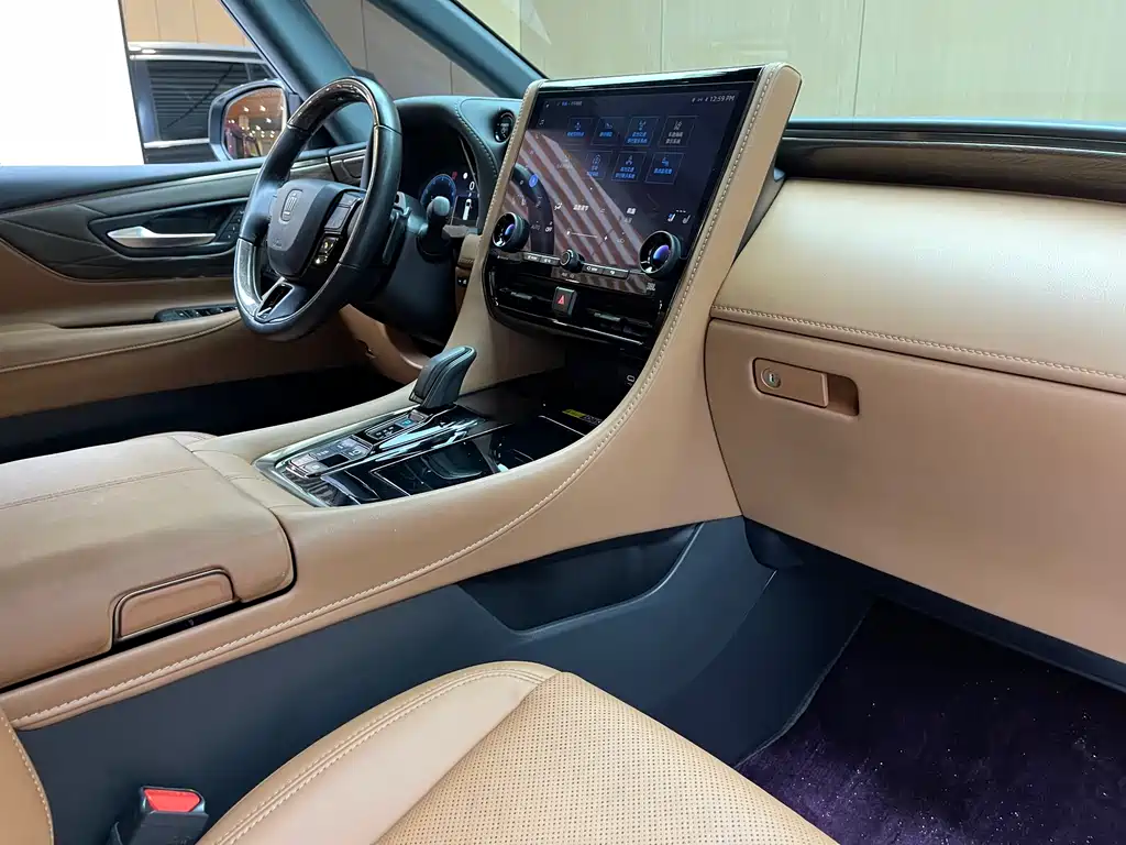 Toyota Vellfire 2023 — фото 6