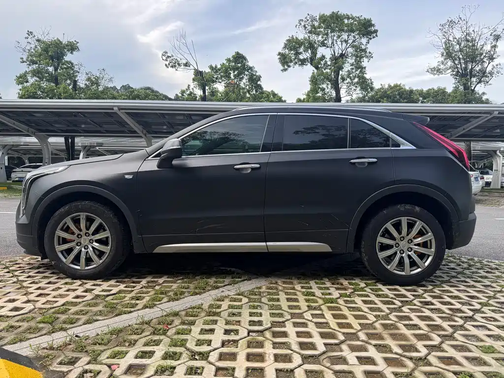 Cadillac XT4 2021 — фото 9