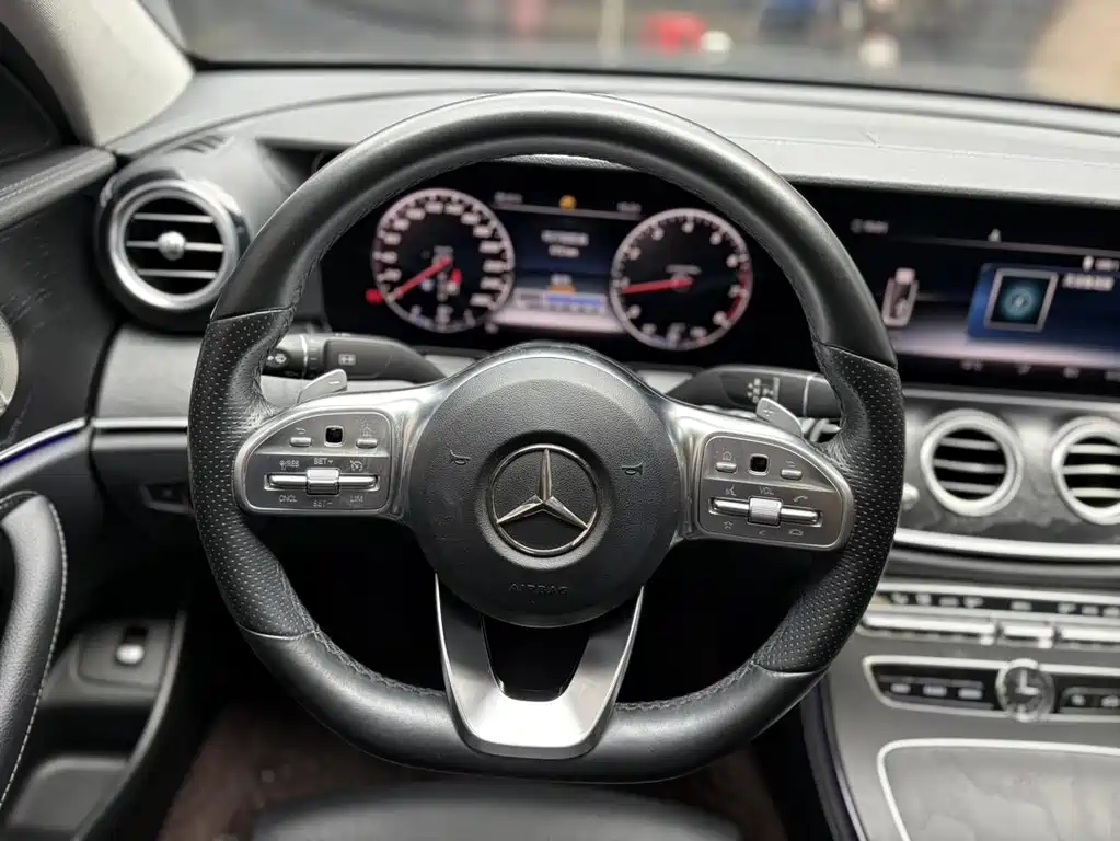 Mercedes-Benz E-Class 2019 — фото 5