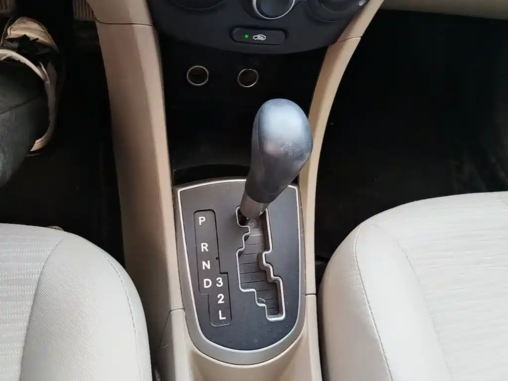 Hyundai Accent 2017 — фото 14