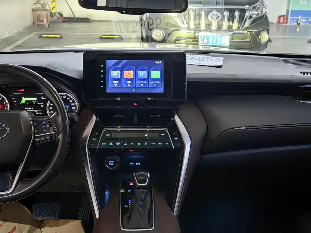 Toyota Harrier 2022 — фото 10