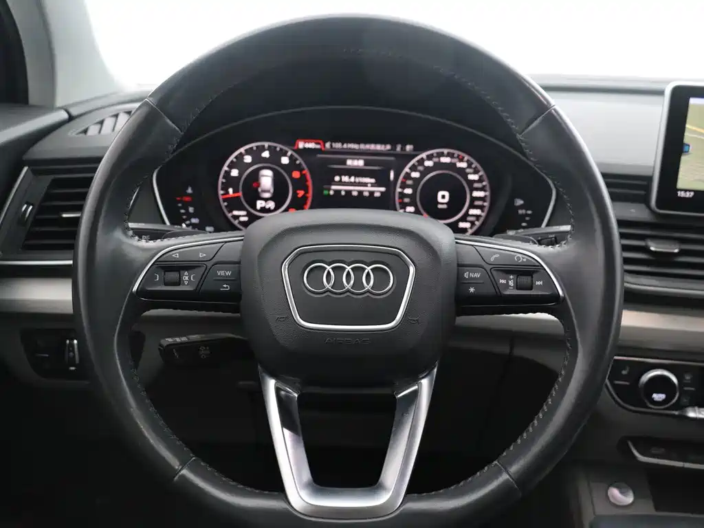 Audi Q5L 2019 — фото 11