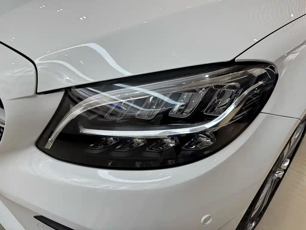 Mercedes-Benz C-Class 2021 — фото 17
