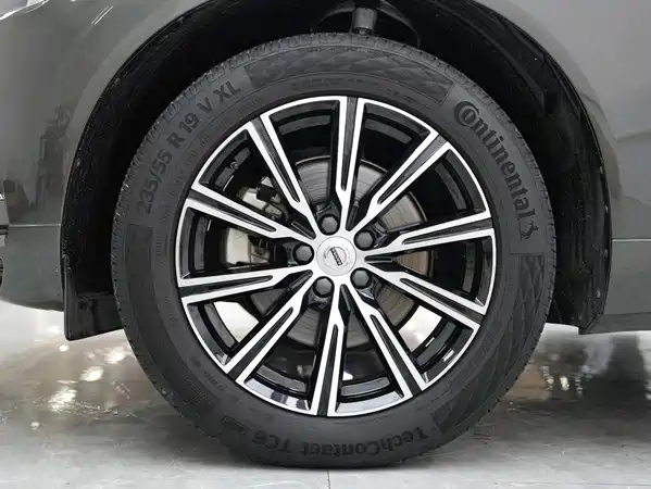Volvo XC60 2019