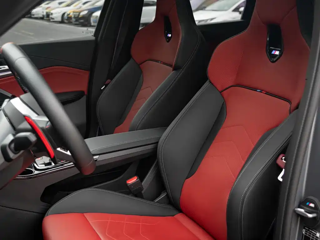BMW X1 M35Li 2025 — фото 13