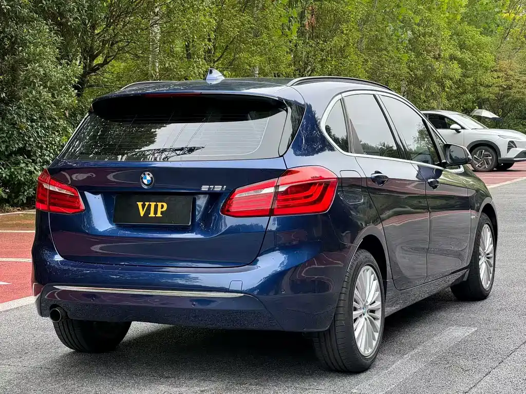 BMW 2 Series Active Tourer 2017 — фото 6