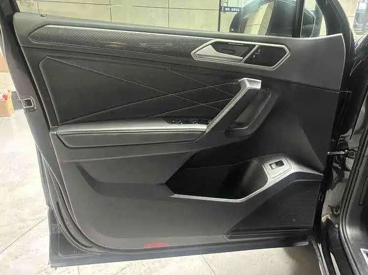 Volkswagen Tiguan L 2024