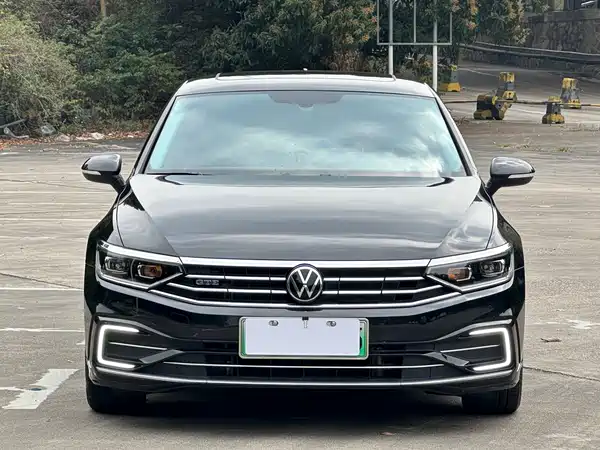 Volkswagen Magotan PHEV 2025