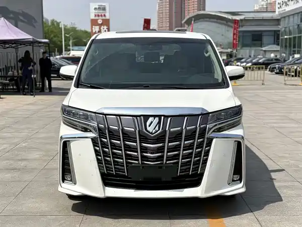 Toyota Alphard 2015