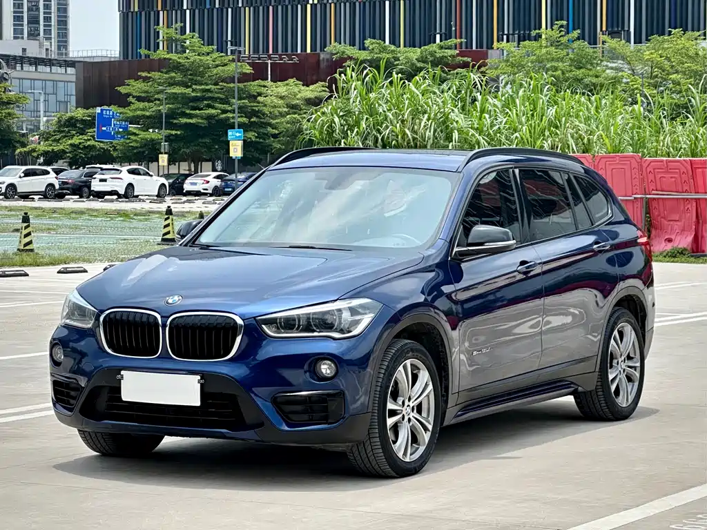 BMW X1 2018 — фото 1