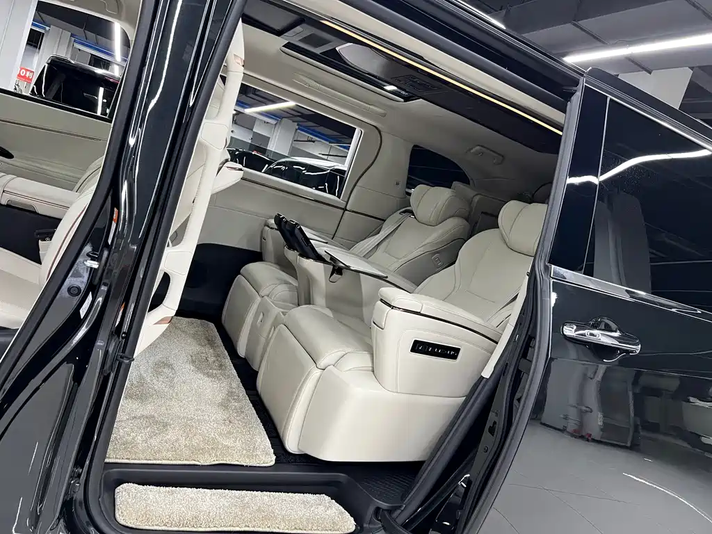 Lexus LM 2025 — фото 11