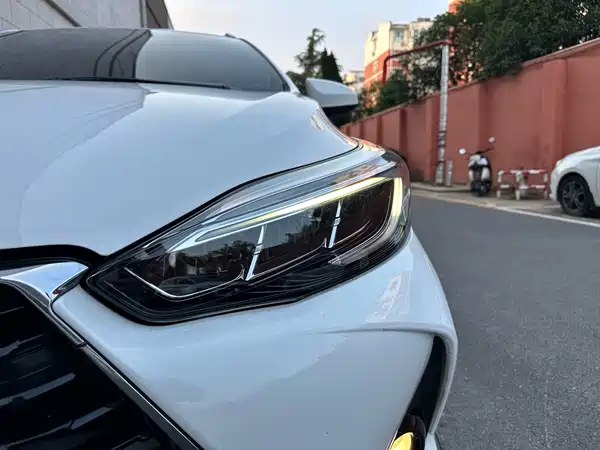 Toyota Yaris L 2022