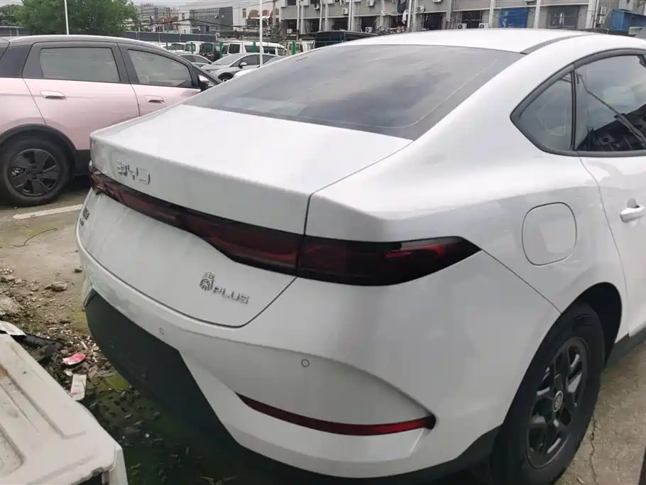 BYD Qin PLUS 2025 — фото 3