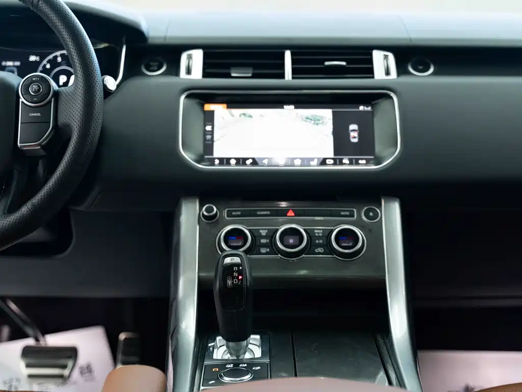 Land Rover Sport 2018 — фото 10