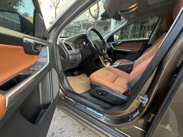 Volvo XC60 2015