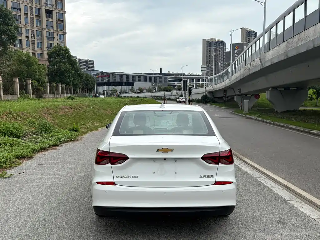 Chevrolet Cruze 2021