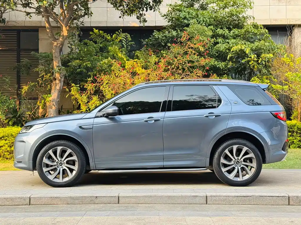 Land Rover Discovery Sport 2022 — фото 7