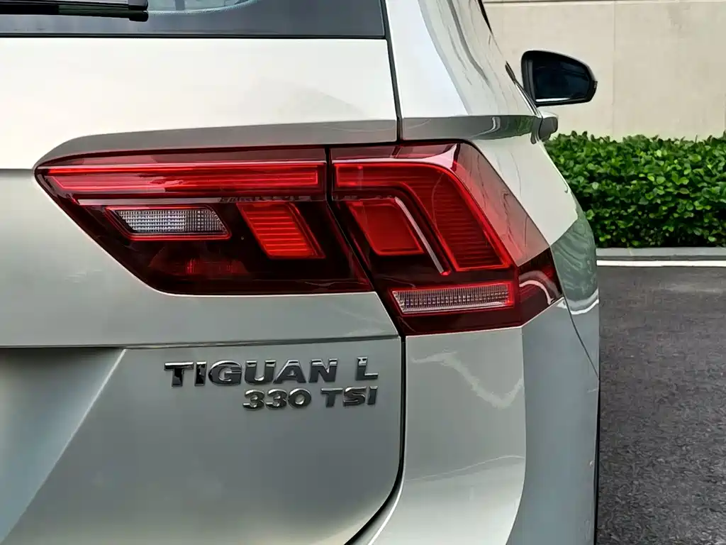 Volkswagen Tiguan L 2020 — фото 21